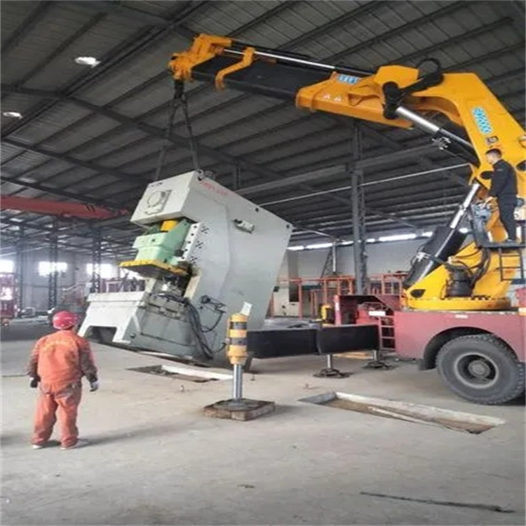 芜湖弋江80吨折臂吊车出租附近电话