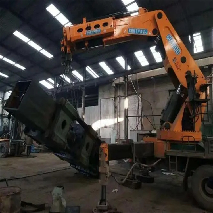 芜湖弋江130吨折臂吊车出租吊机租赁附近电话