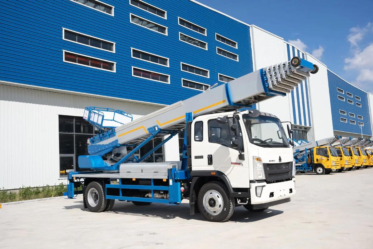 芜湖弋江出租云梯车高空作业车 建筑垃圾搬运